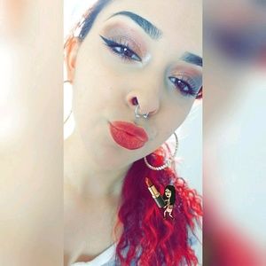 Meet your Posher, Ali